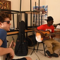 Werner (gitarist) and Didier (gitarist) rehearsing.