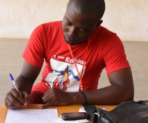 Momo leading the writers workshop.